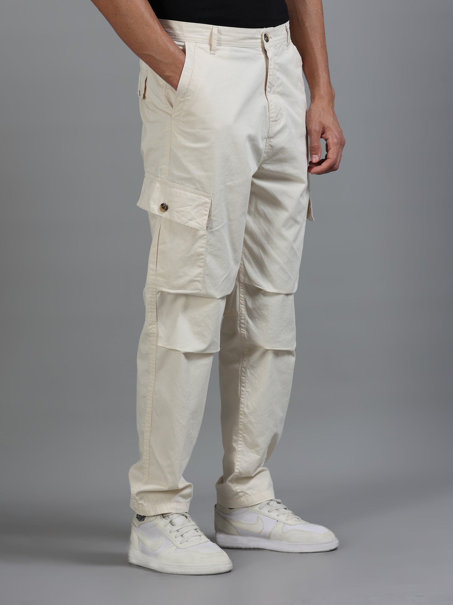 Men Cotton Relaxed Fit Cargo Trousers, Light Beige SILISOUL