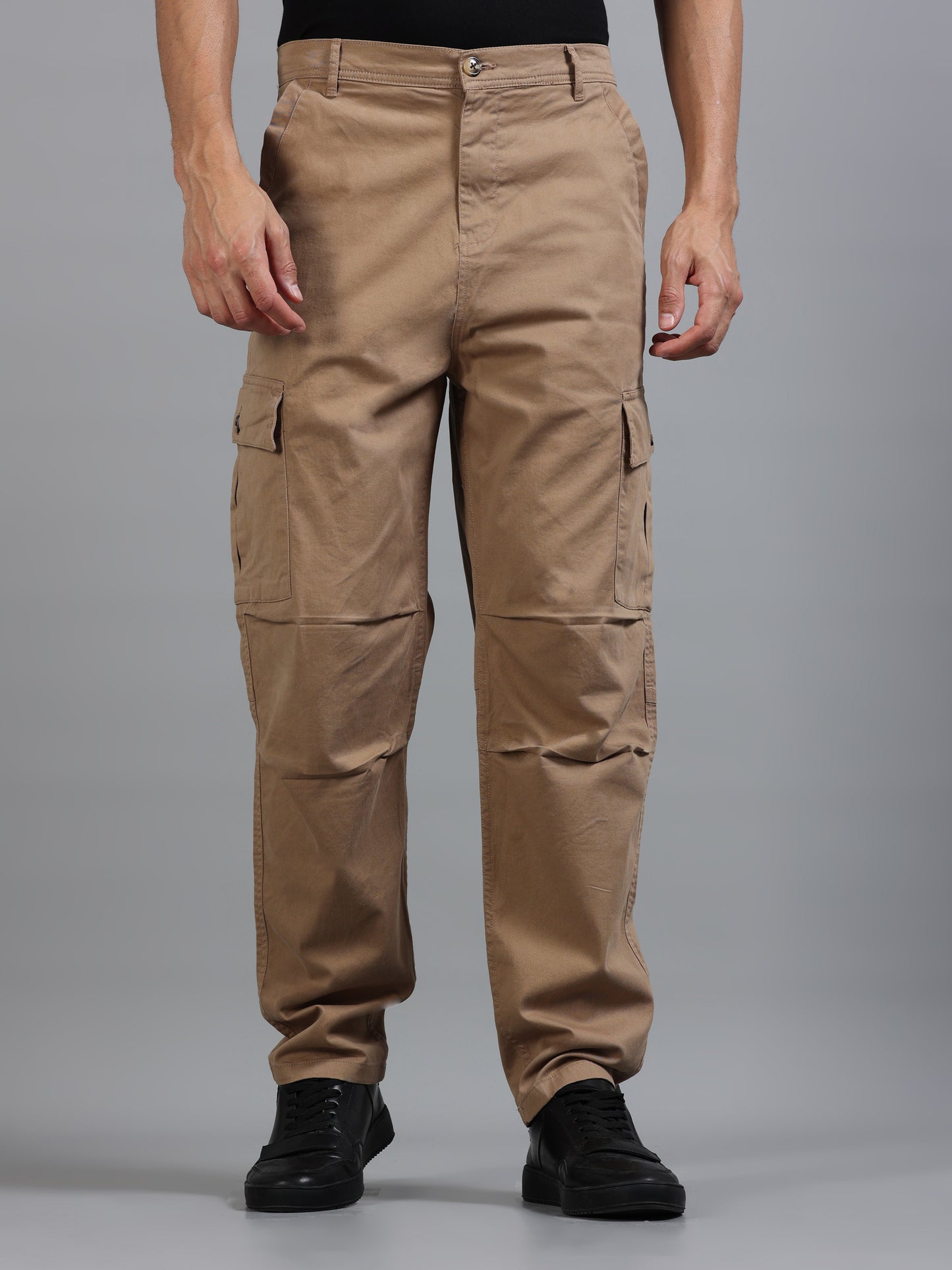 Men Cotton Relaxed Fit Cargo Trousers, Khaki SILISOUL