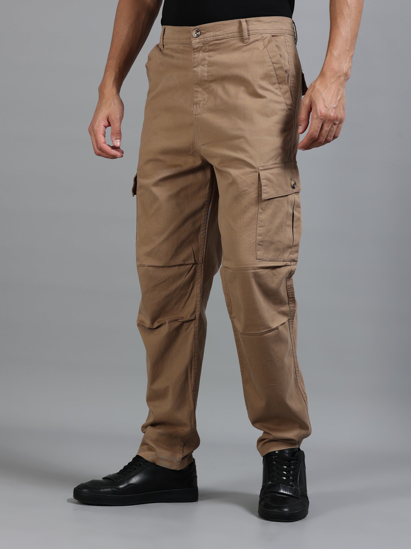 Men Cotton Relaxed Fit Cargo Trousers, Khaki SILISOUL