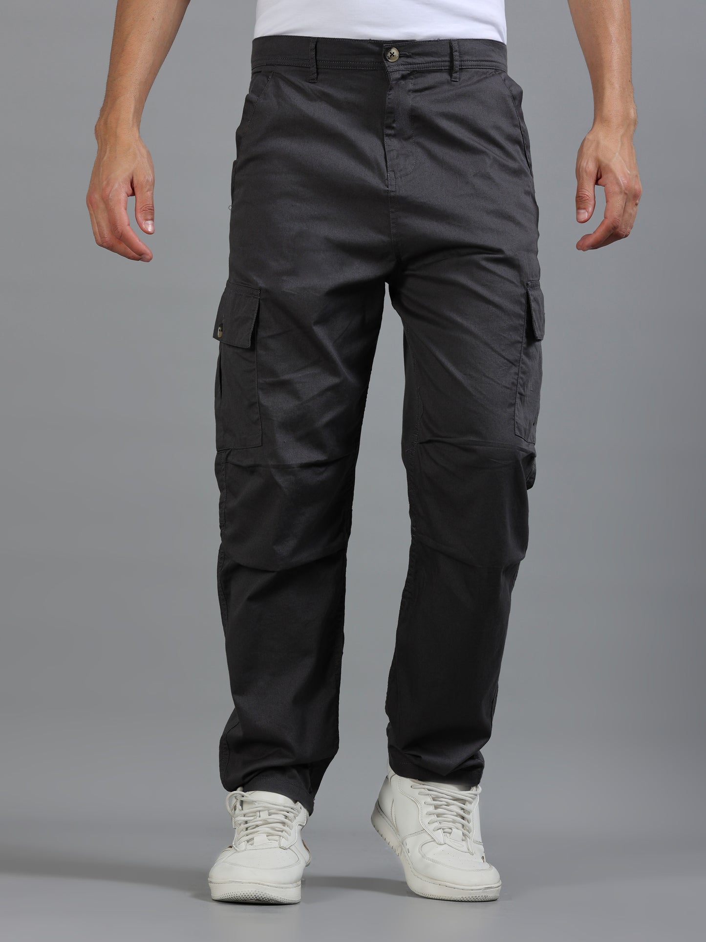 Men Cotton Relaxed Fit Cargo Trousers, Grey