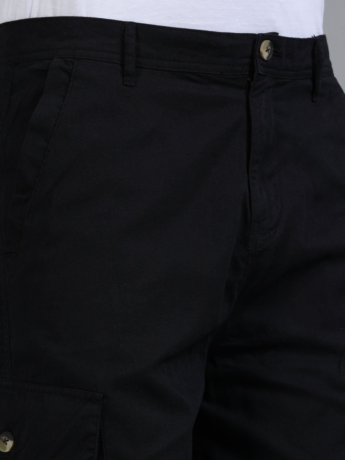 Men Cotton Relaxed Fit Cargo Trousers, Black