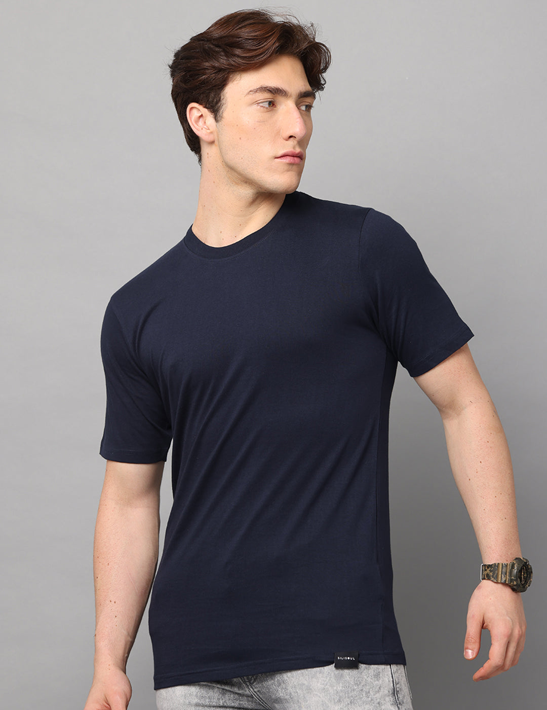 Men Navy Blue Solid Regular Fit T-Shirt