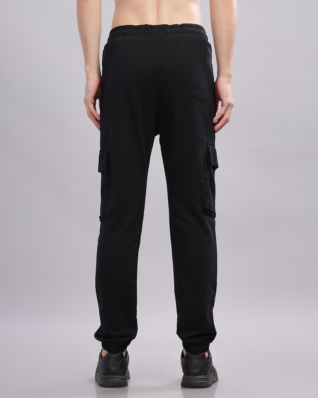 Men Cotton Regular Fit Cargo Joggers, BLACK