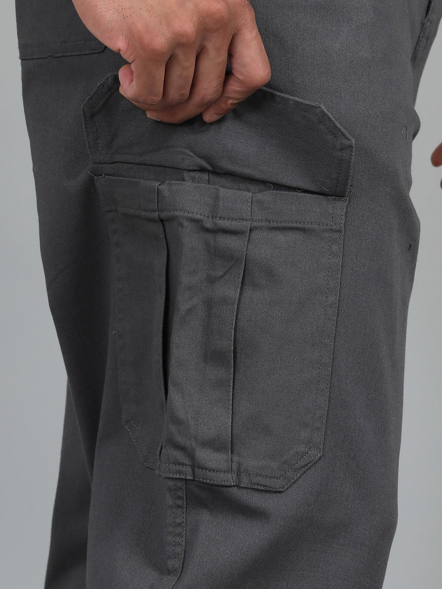 Men Cotton Baggy Fit Cargo Trousers, Dark Grey