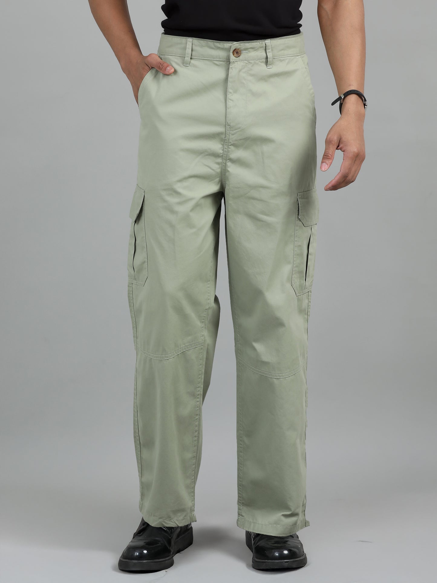 Men Cotton Baggy Fit Cargo Trousers, Olive