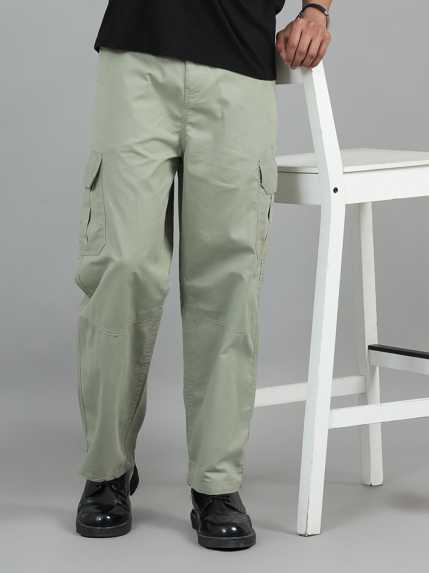 Men Cotton Baggy Fit Cargo Trousers, Olive