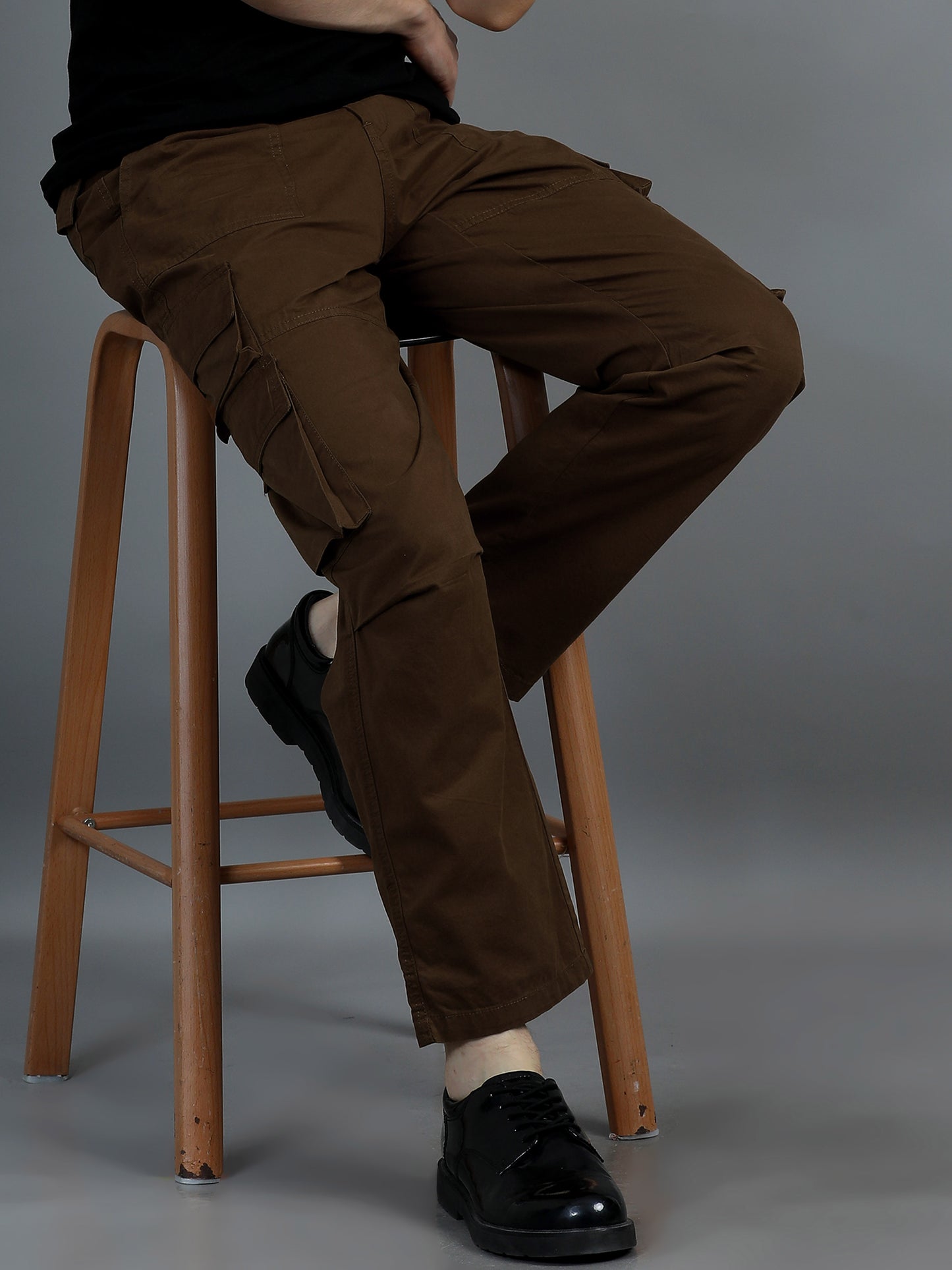 Men Cotton Relaxed Fit Cargo Trousers, Dark Khaki