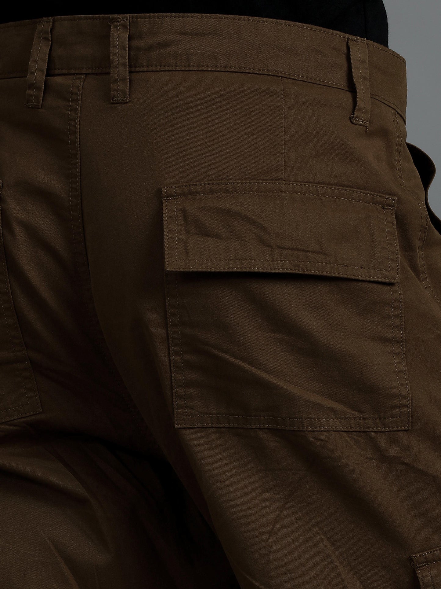 Men Cotton Relaxed Fit Cargo Trousers, Dark Khaki