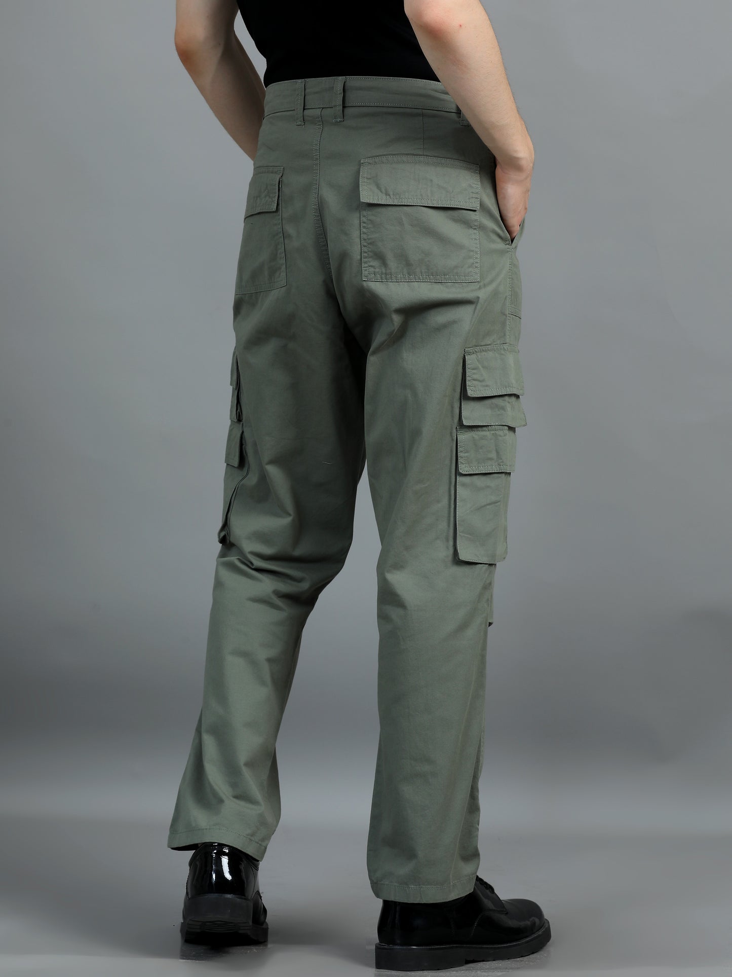 Men Cotton Relaxed Fit Cargo Trousers, Moss Green