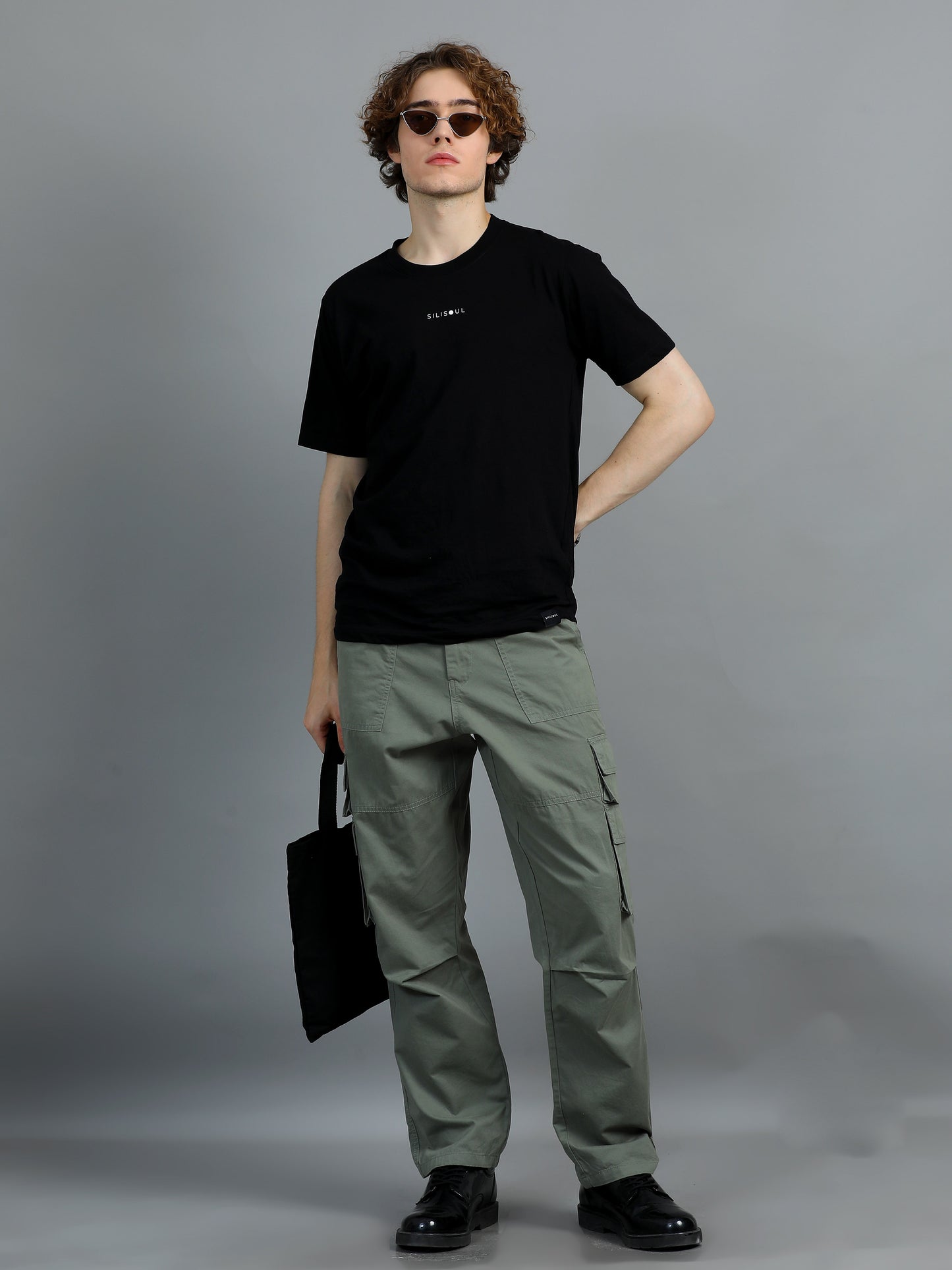 Men Cotton Relaxed Fit Cargo Trousers, Moss Green