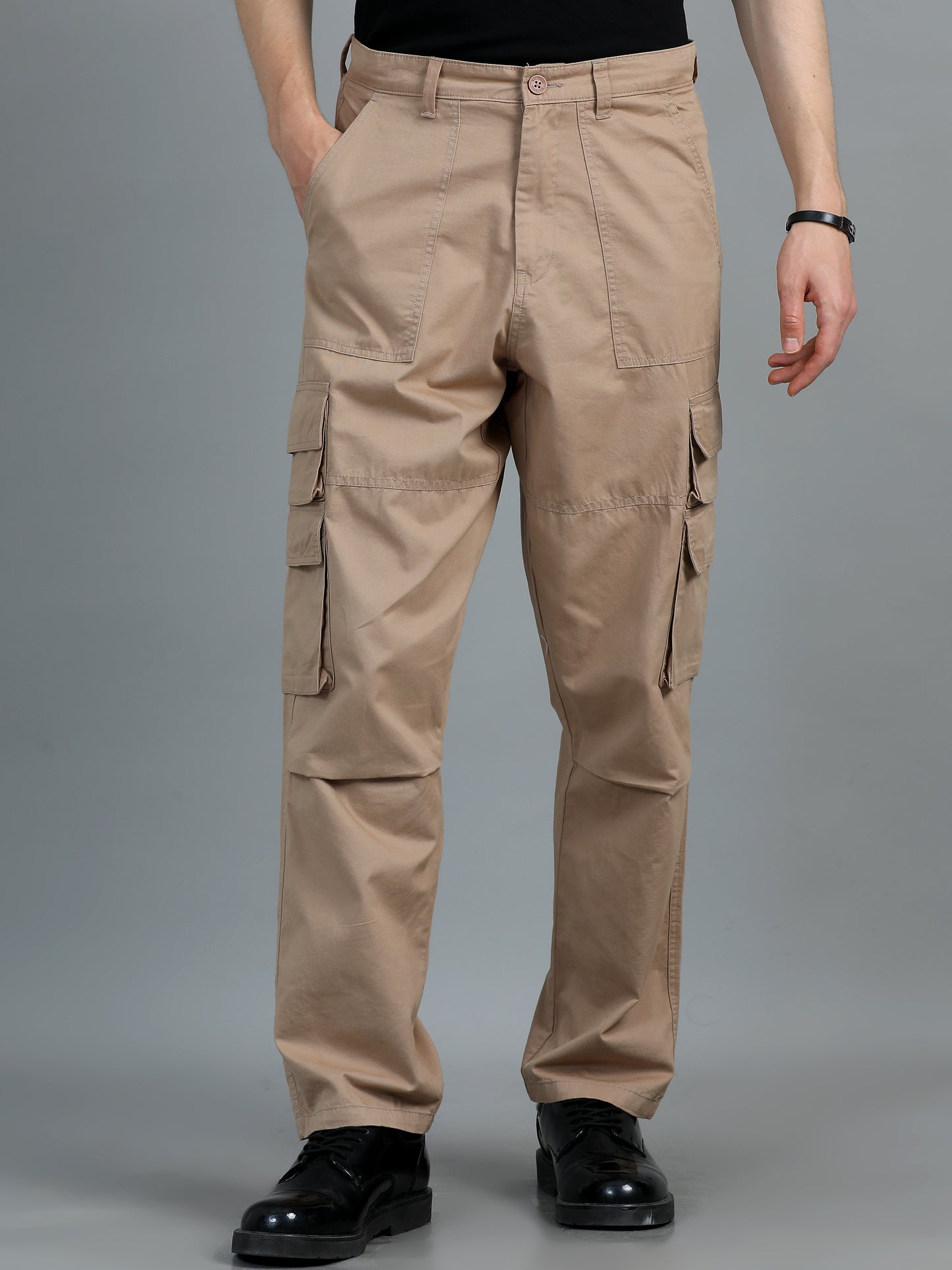 Men Cotton Relaxed Fit Cargo Trousers, Beige SILISOUL