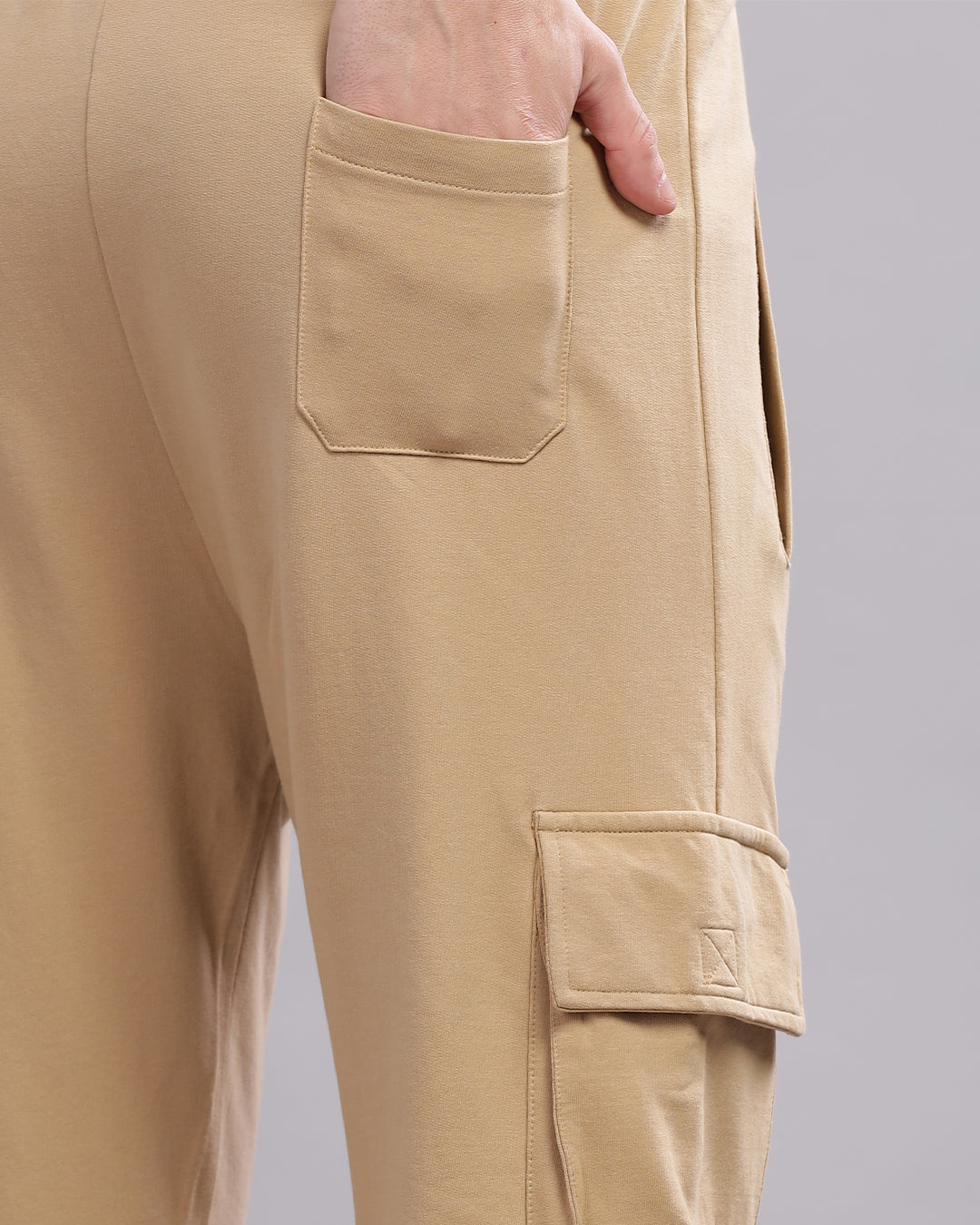 Men Cotton Regular Fit Cargo joggers, Beige