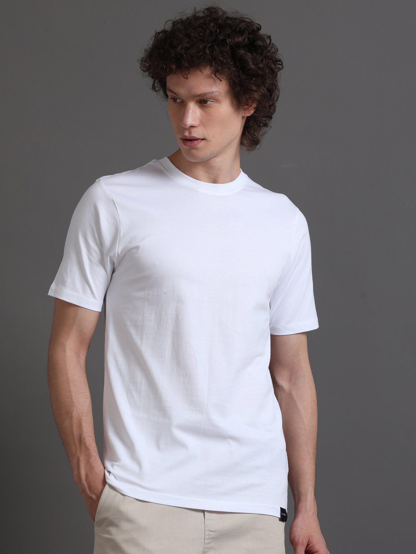 Men White Solid Regular Fit T-Shirt