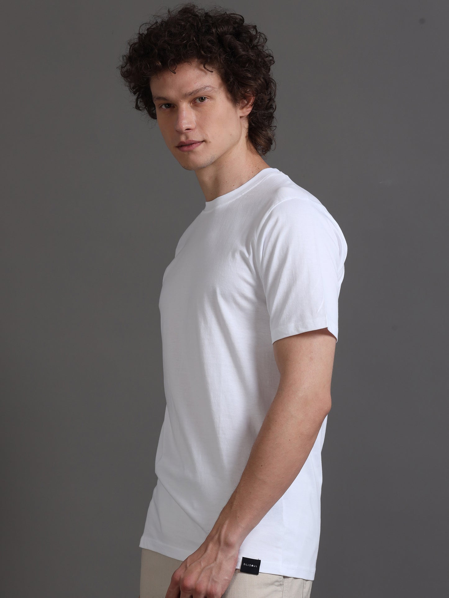 Men White Solid Regular Fit T-Shirt